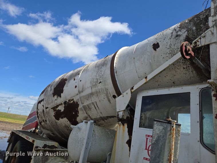 image for item EJ7494 1988 Advance ready mix truck