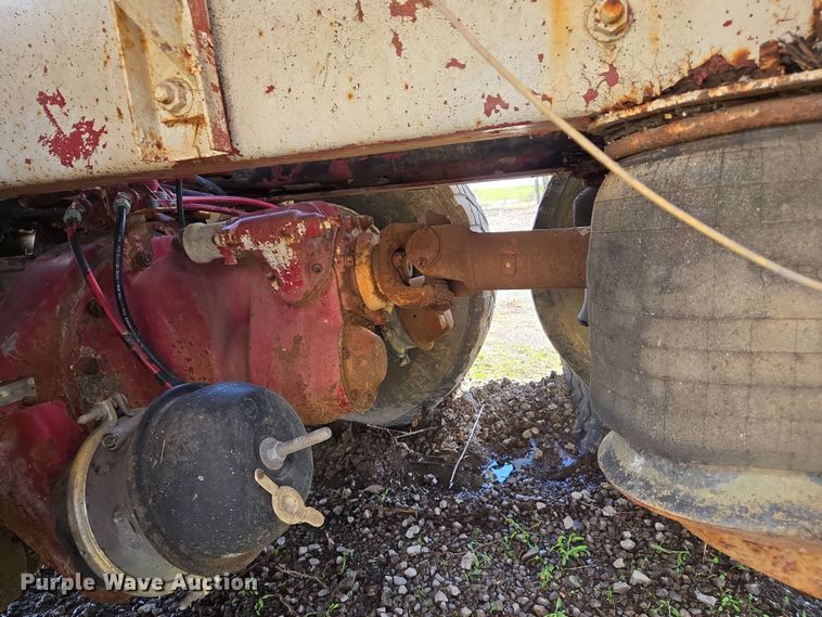 image for item EJ7494 1988 Advance ready mix truck