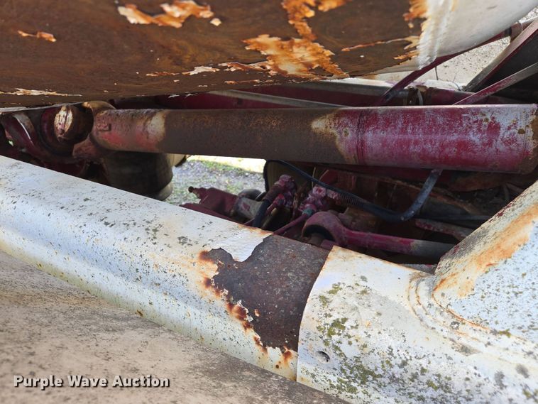 image for item EJ7494 1988 Advance ready mix truck