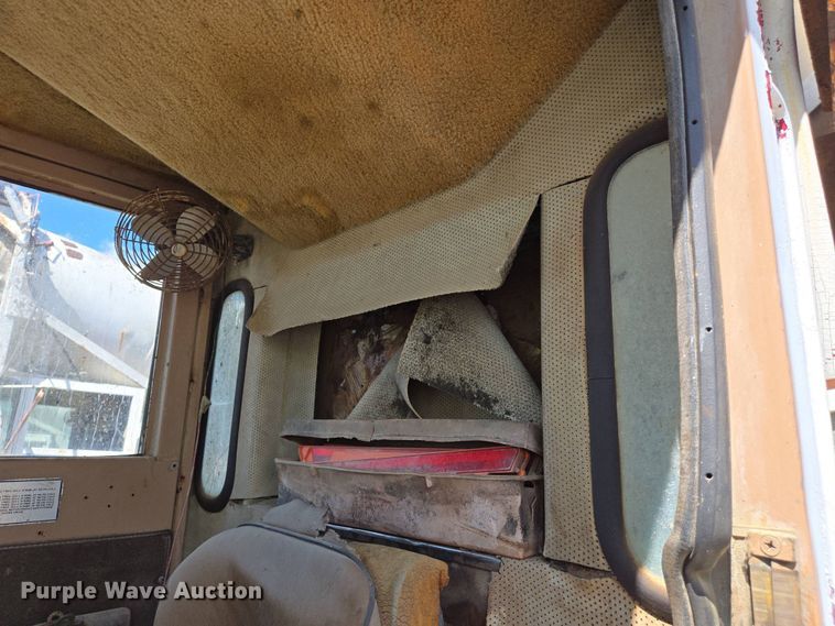 image for item EJ7494 1988 Advance ready mix truck