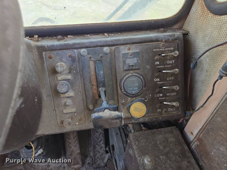 image for item EJ7494 1988 Advance ready mix truck