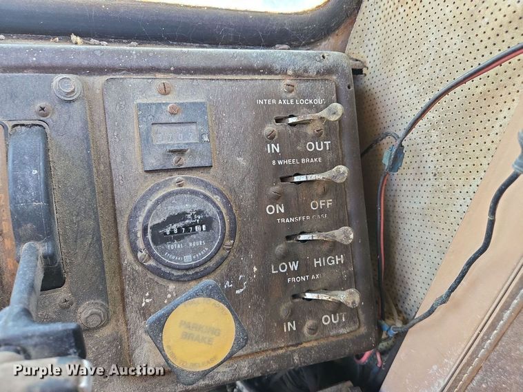 image for item EJ7494 1988 Advance ready mix truck