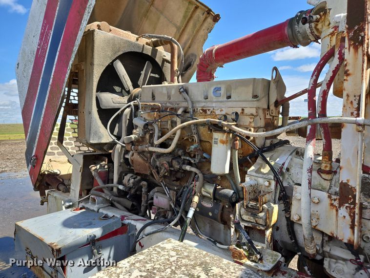 image for item EJ7494 1988 Advance ready mix truck