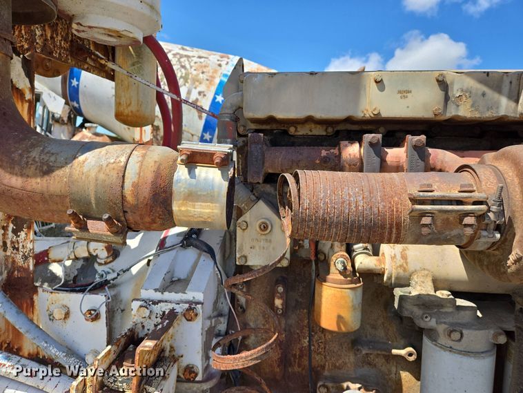 image for item EJ7494 1988 Advance ready mix truck