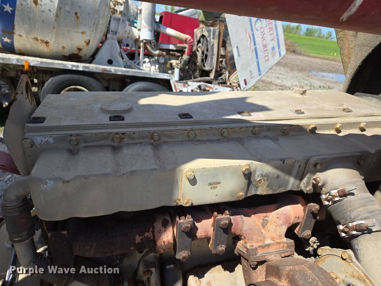 image for item EJ7494 1988 Advance ready mix truck