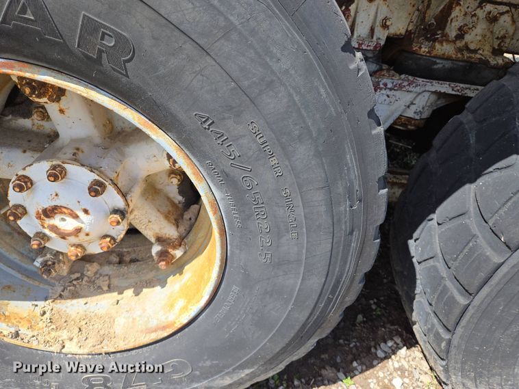 image for item EJ7494 1988 Advance ready mix truck