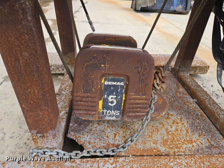 image for item EJ7566 (3) Mannesmann-Demag overhead cranes