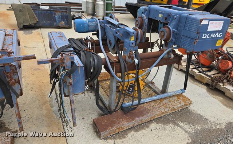 image for item EJ7566 (3) Mannesmann-Demag overhead cranes