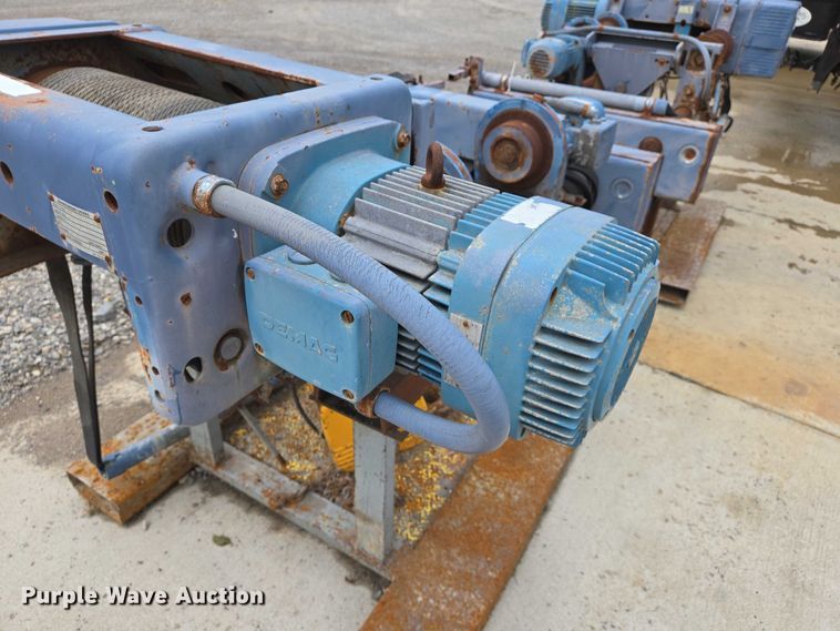 image for item EJ7566 (3) Mannesmann-Demag overhead cranes