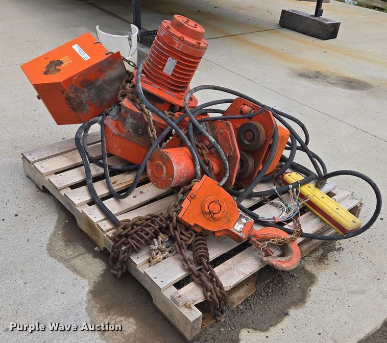 image for item EJ7566 (3) Mannesmann-Demag overhead cranes