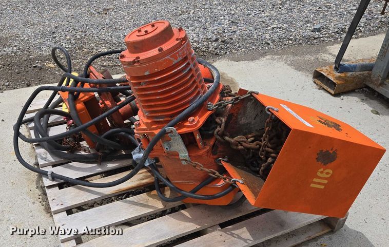 image for item EJ7566 (3) Mannesmann-Demag overhead cranes