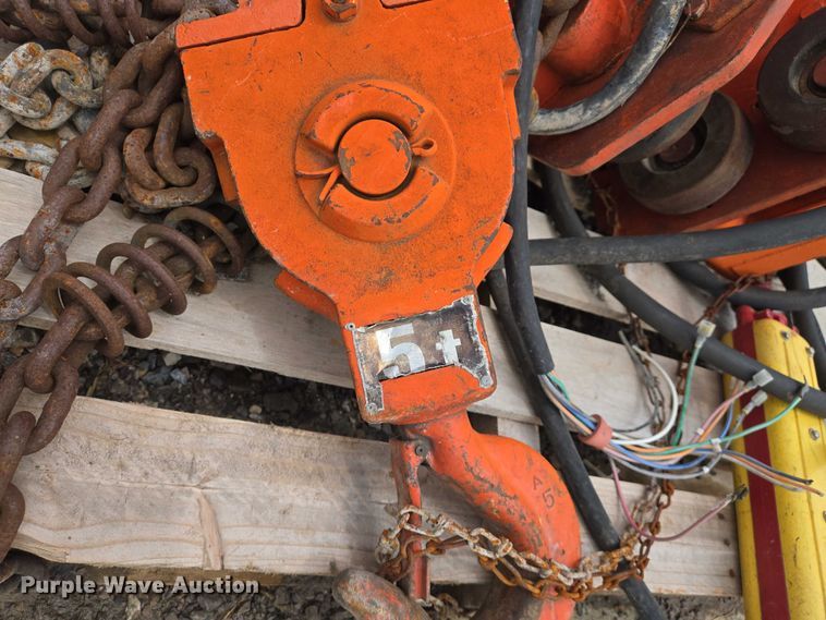 image for item EJ7566 (3) Mannesmann-Demag overhead cranes