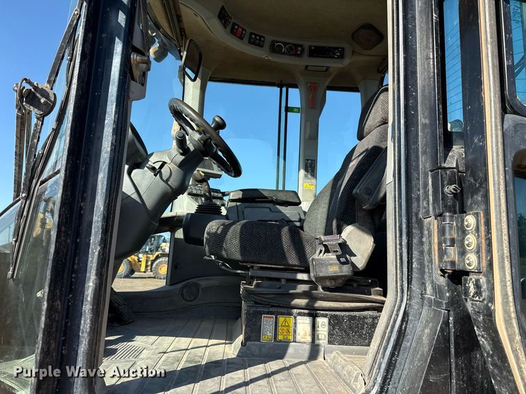 image for item EJ8802 2014 Caterpillar 938K wheel loader