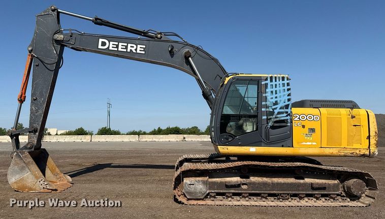 image for item EJ8804 2008 John Deere 200D LC excavator