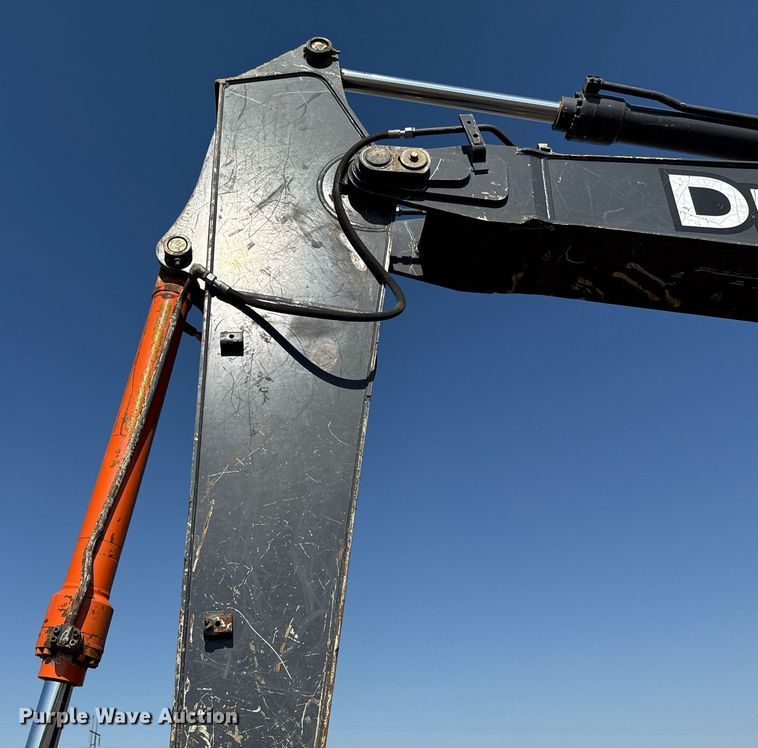 image for item EJ8804 2008 John Deere 200D LC excavator