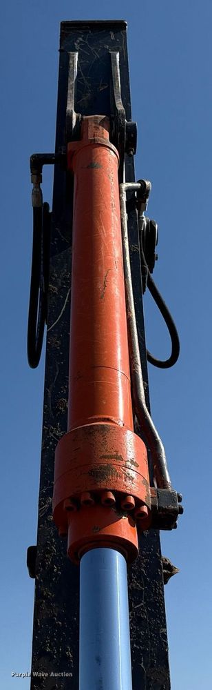 image for item EJ8804 2008 John Deere 200D LC excavator