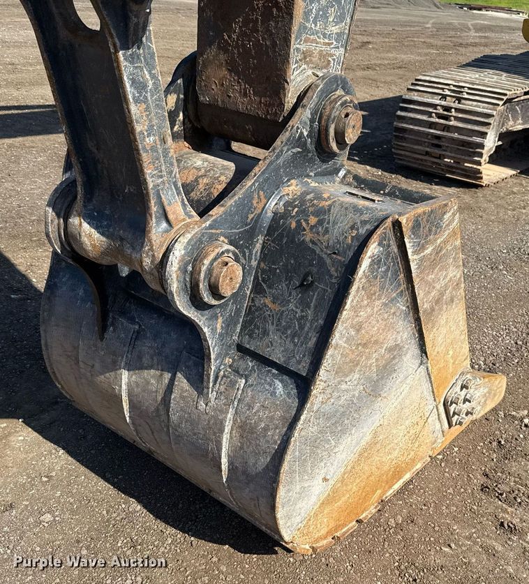 image for item EJ8804 2008 John Deere 200D LC excavator