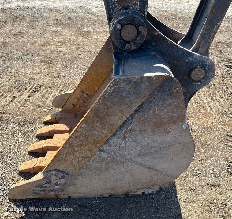 image for item EJ8804 2008 John Deere 200D LC excavator