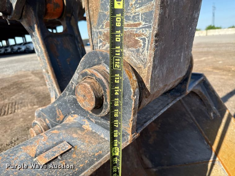 image for item EJ8804 2008 John Deere 200D LC excavator