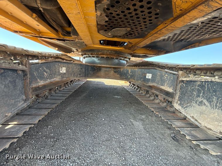 image for item EJ8804 2008 John Deere 200D LC excavator