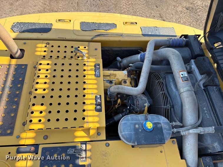 image for item EJ8804 2008 John Deere 200D LC excavator