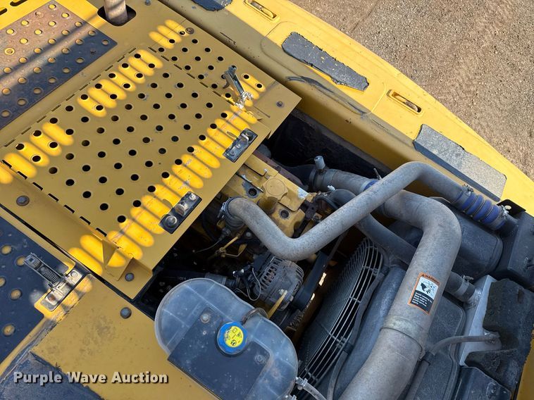 image for item EJ8804 2008 John Deere 200D LC excavator