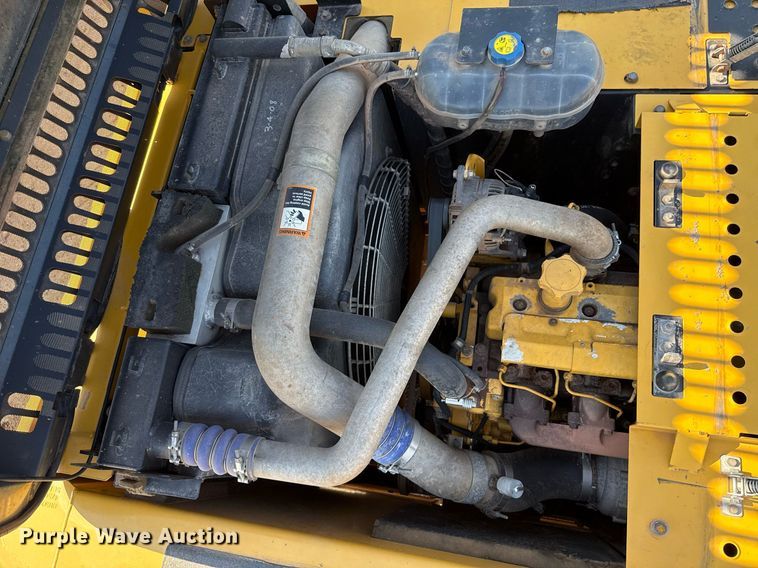 image for item EJ8804 2008 John Deere 200D LC excavator
