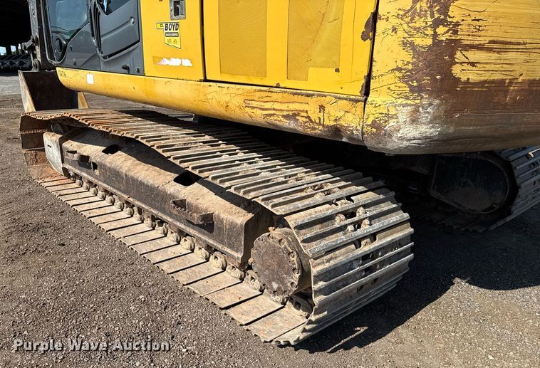 image for item EJ8804 2008 John Deere 200D LC excavator