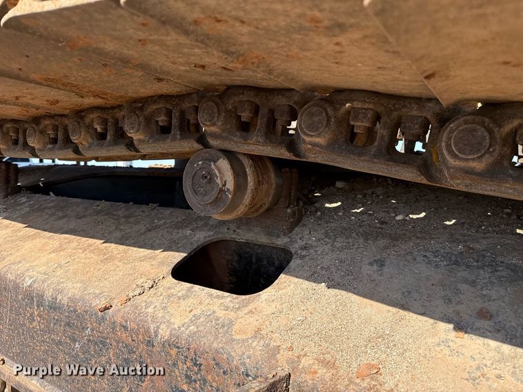 image for item EJ8804 2008 John Deere 200D LC excavator