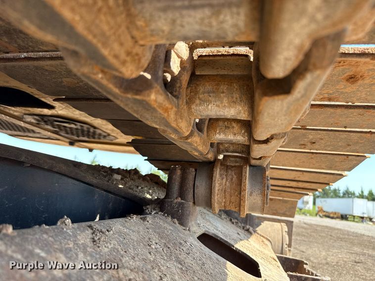 image for item EJ8804 2008 John Deere 200D LC excavator