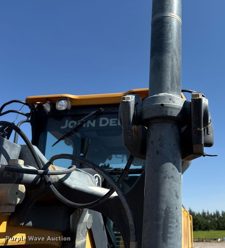 image for item EJ8805 2012 John Deere 772GP motor grader