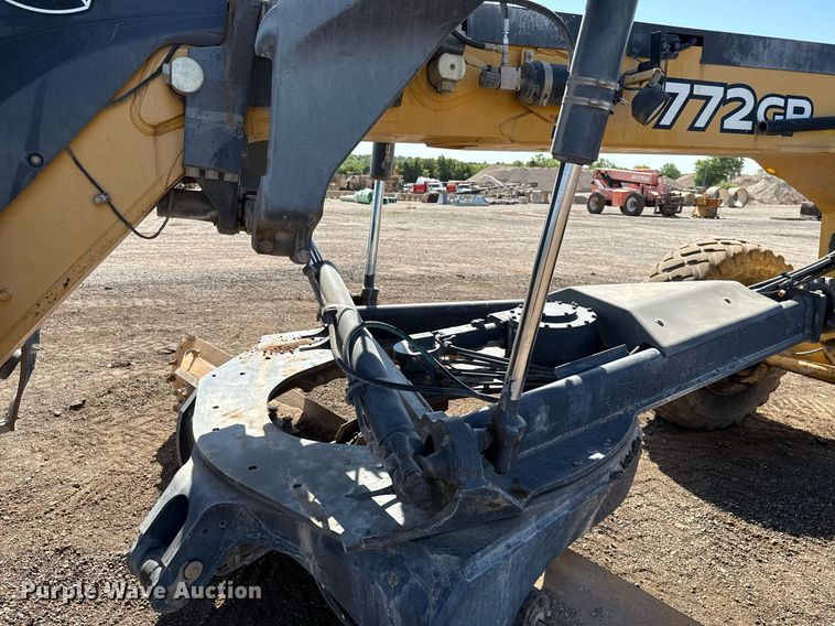 image for item EJ8805 2012 John Deere 772GP motor grader