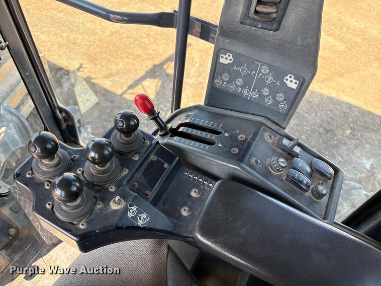 image for item EJ8805 2012 John Deere 772GP motor grader