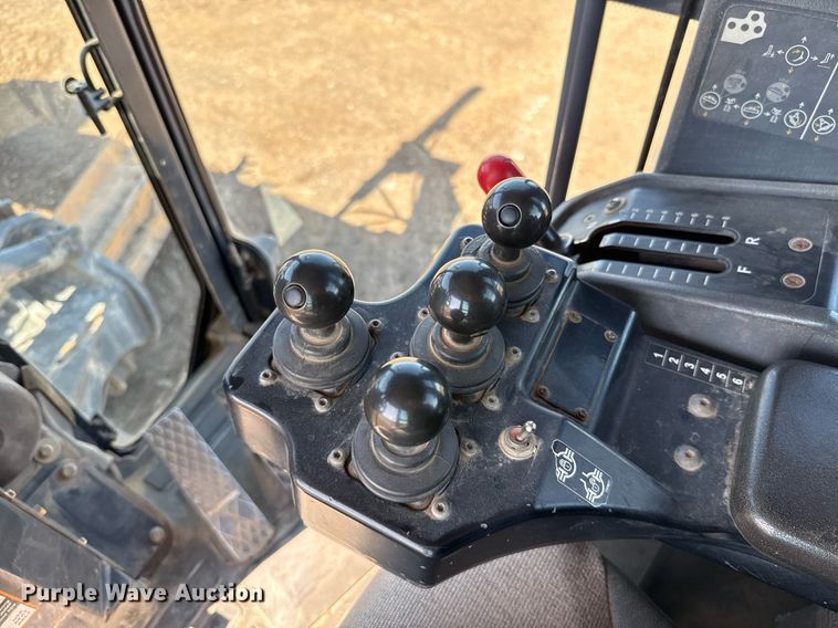 image for item EJ8805 2012 John Deere 772GP motor grader