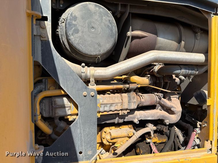 image for item EJ8805 2012 John Deere 772GP motor grader