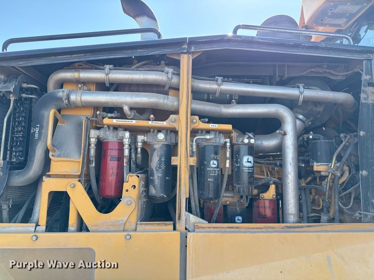 image for item EJ8805 2012 John Deere 772GP motor grader