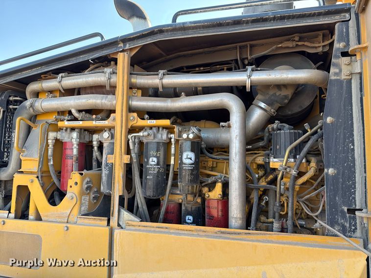 image for item EJ8805 2012 John Deere 772GP motor grader