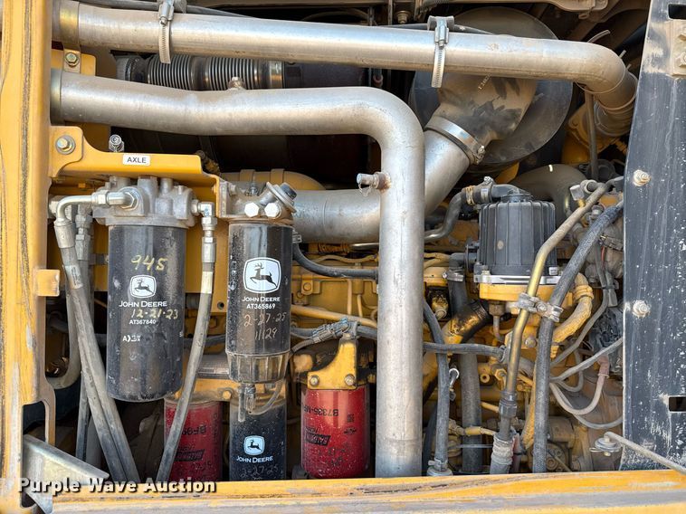 image for item EJ8805 2012 John Deere 772GP motor grader