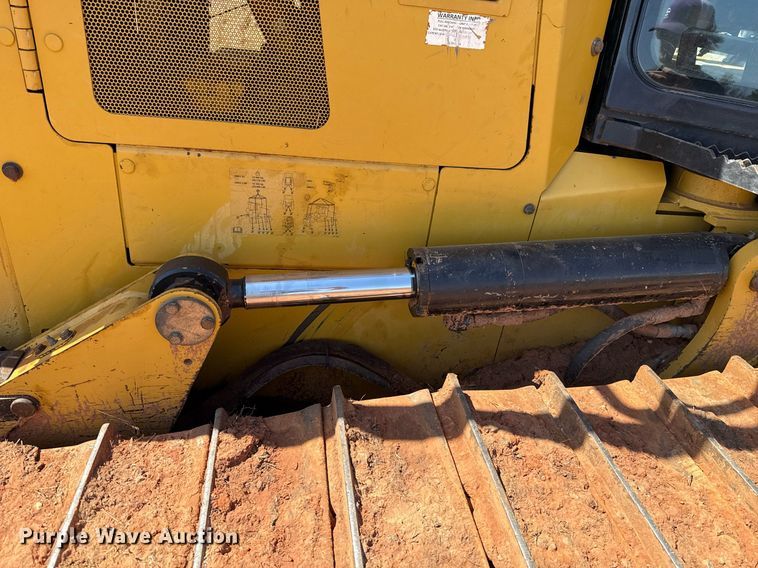 image for item EJ8827 2014 Caterpillar D6K2 XL dozer