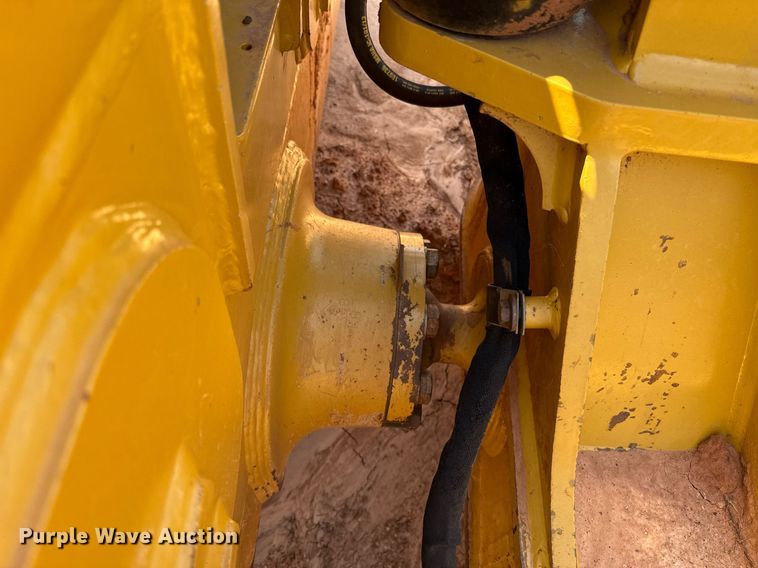 image for item EJ8827 2014 Caterpillar D6K2 XL dozer