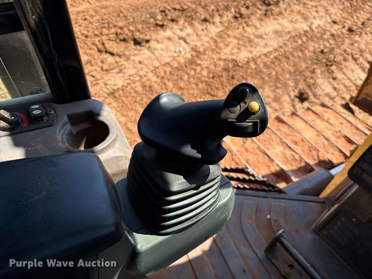 image for item EJ8827 2014 Caterpillar D6K2 XL dozer