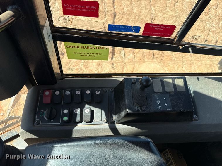 image for item EJ8827 2014 Caterpillar D6K2 XL dozer