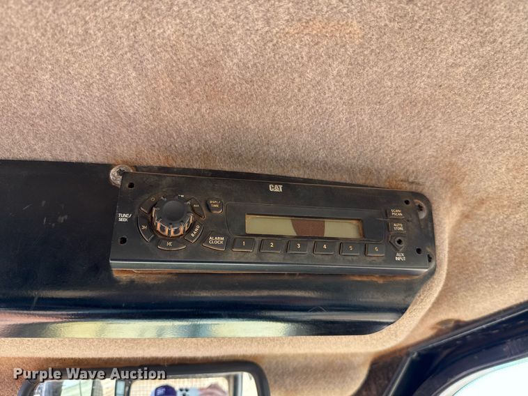 image for item EJ8827 2014 Caterpillar D6K2 XL dozer