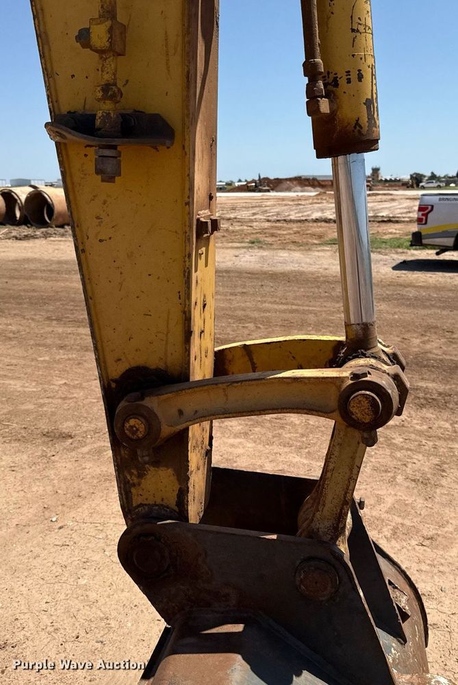 image for item EJ8828 2014 Komatsu PC88MR-8 mini excavator