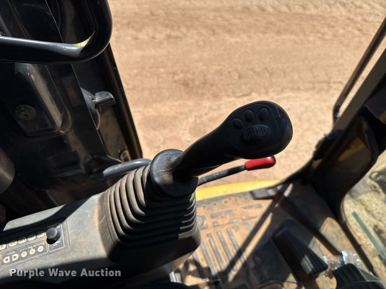 image for item EJ8828 2014 Komatsu PC88MR-8 mini excavator