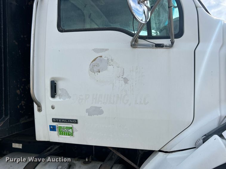 image for item EK2790 2005 Sterling Truck L9500  dump truck