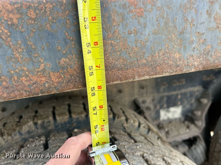 image for item EK2790 2005 Sterling Truck L9500  dump truck