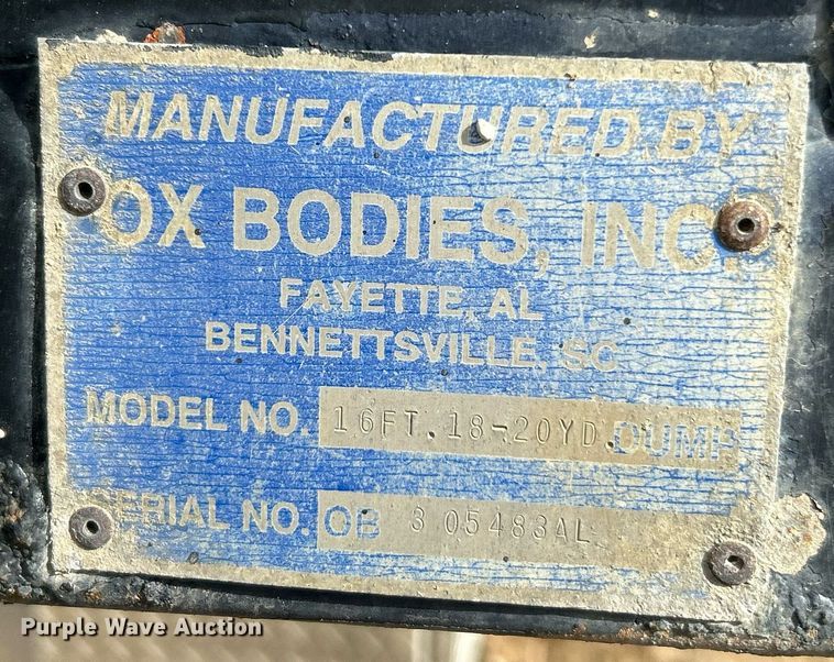 image for item EK2790 2005 Sterling Truck L9500  dump truck