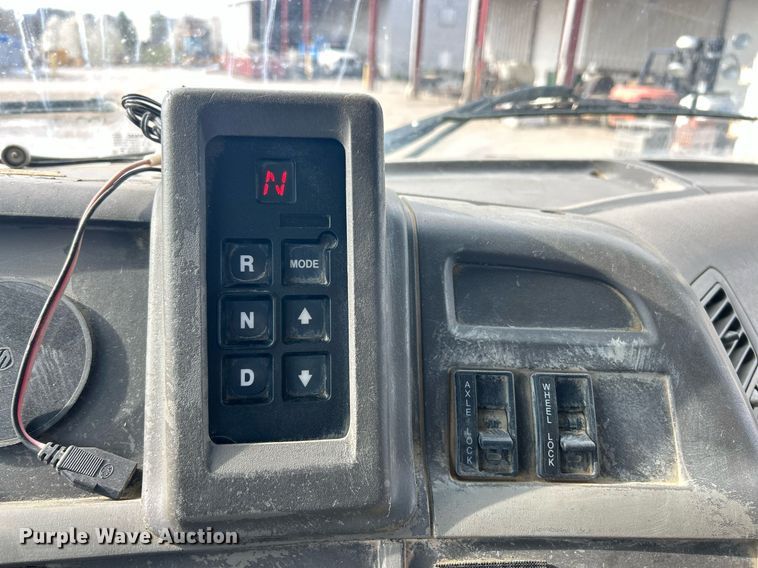 image for item EK2790 2005 Sterling Truck L9500  dump truck