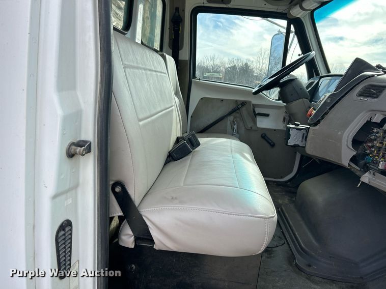 image for item EK2790 2005 Sterling Truck L9500  dump truck